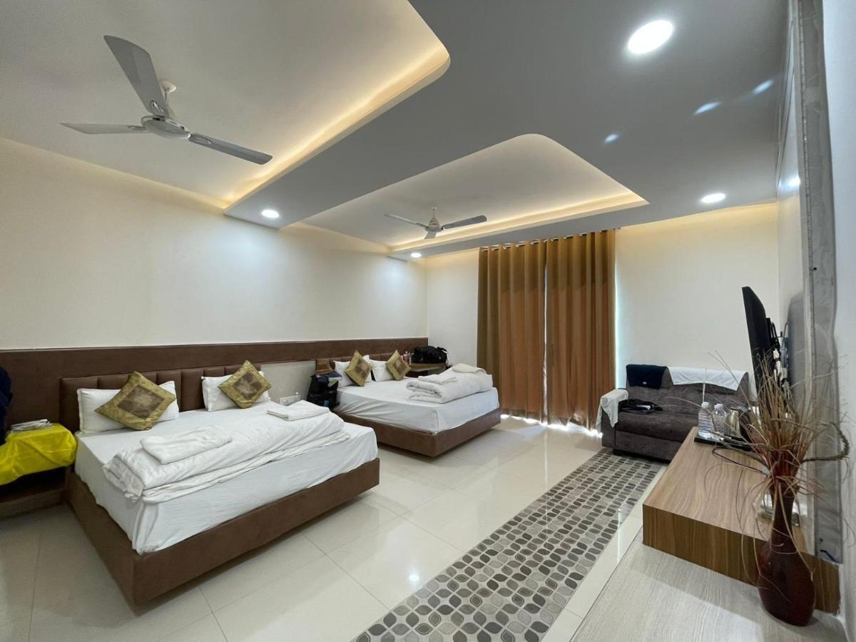 Hotel Santoor Varanasi Exterior foto