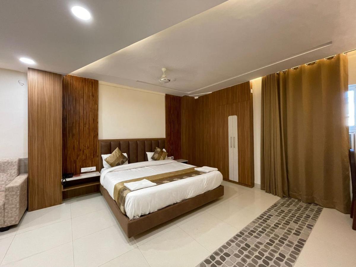 Hotel Santoor Varanasi Exterior foto